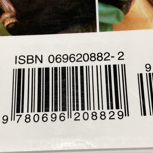 Hardcover Better Homes & Gardens Flea Market Decorating Coffee Table Book - Picture 3 of 7